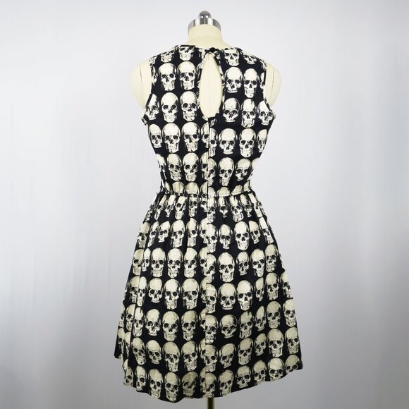 FOLTER Sz M Skulls Fit & Flare Sleeveless Dress Keyhole Back Pockets NWOT - Picture 7 of 13
